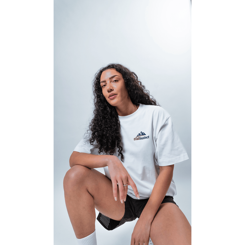 signature front tee white