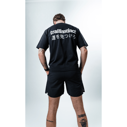 signature front tee JP black