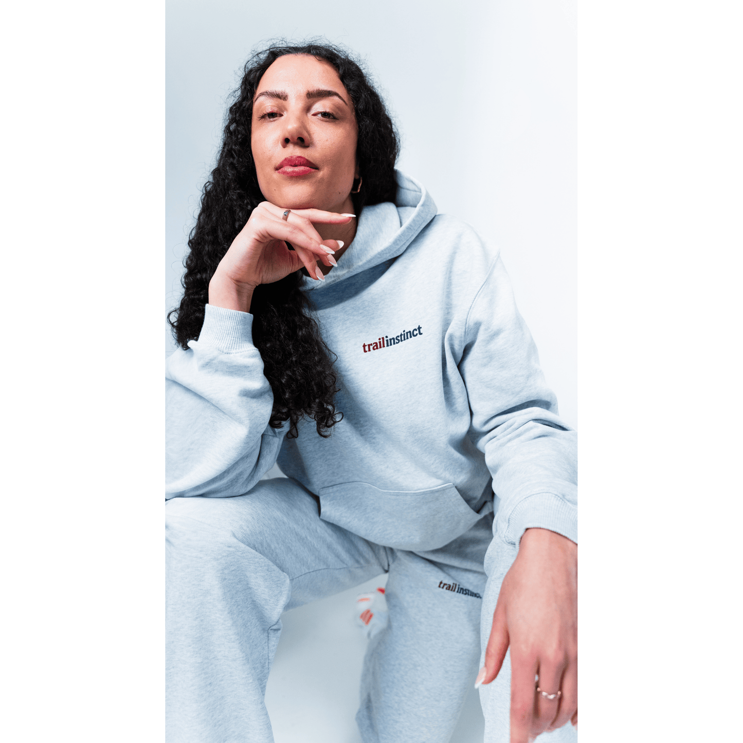 signature sweater grey